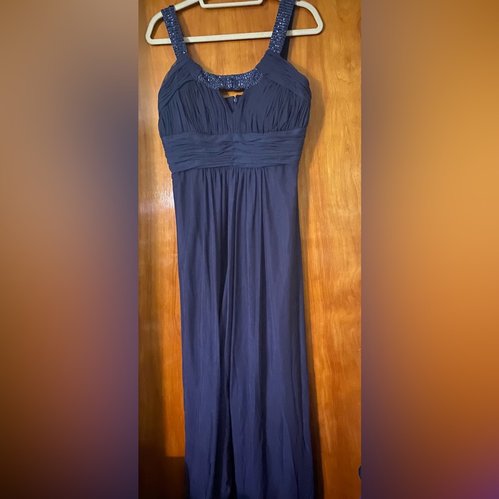 Elegant charcoal gray Sleeveless gown